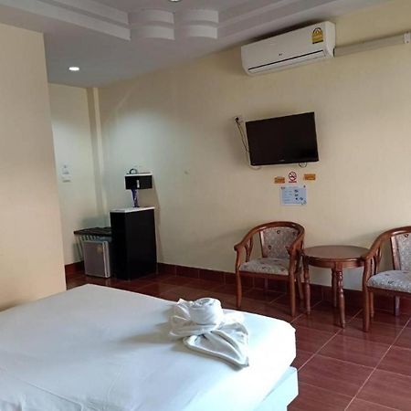V.Hotel & Resort Hat Yai Extérieur photo