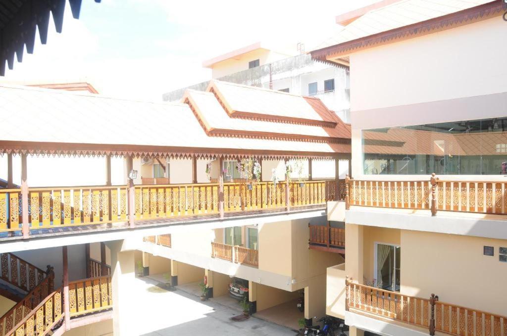 V.Hotel & Resort Hat Yai Extérieur photo