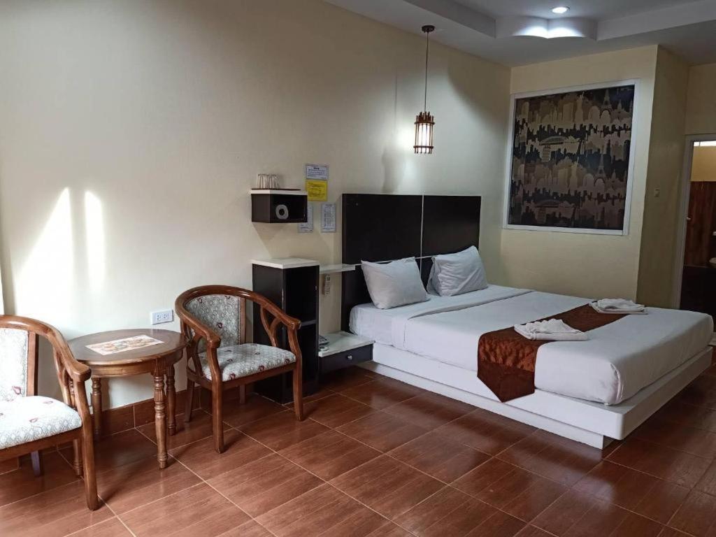 V.Hotel & Resort Hat Yai Extérieur photo