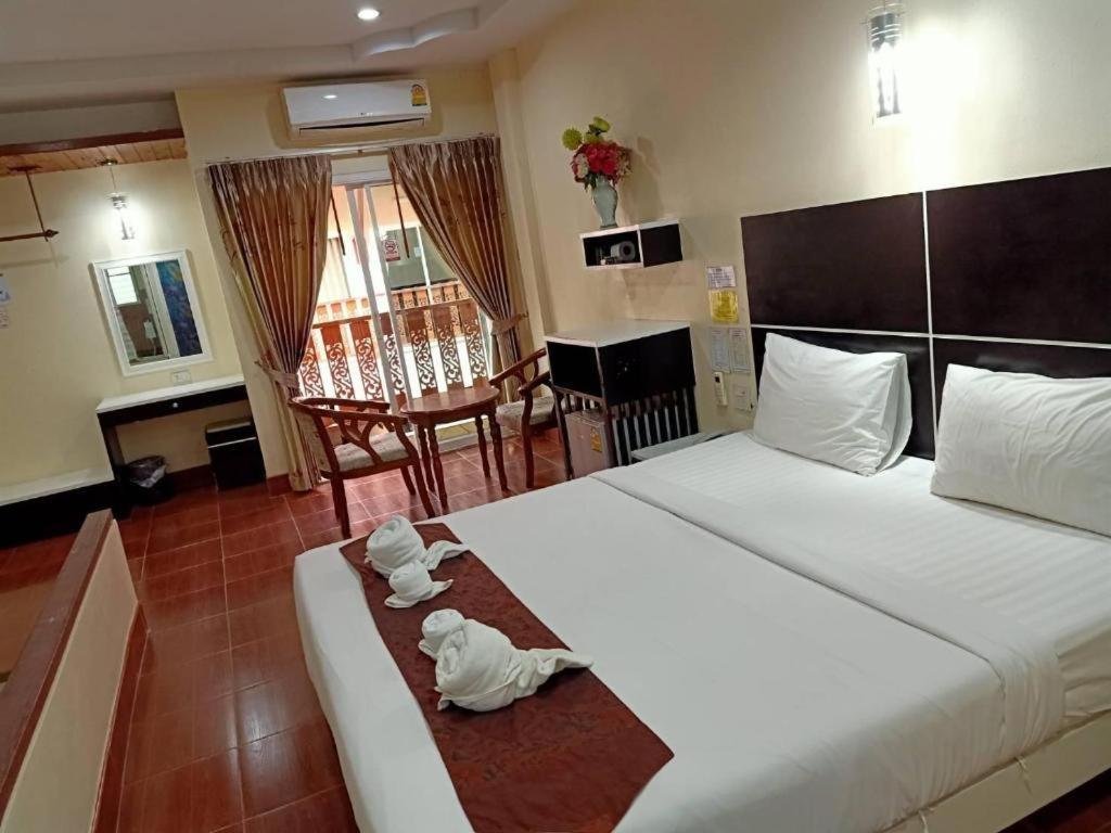 V.Hotel & Resort Hat Yai Extérieur photo