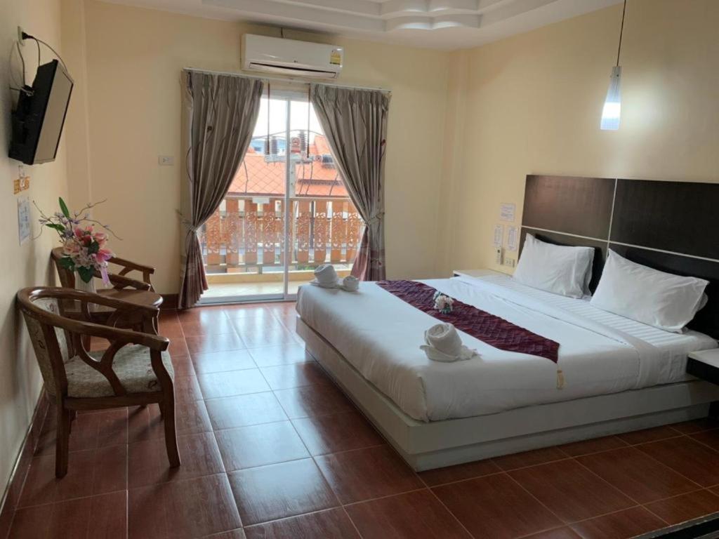 V.Hotel & Resort Hat Yai Extérieur photo