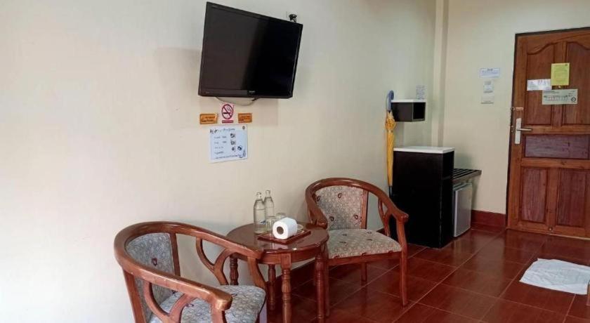 V.Hotel & Resort Hat Yai Extérieur photo